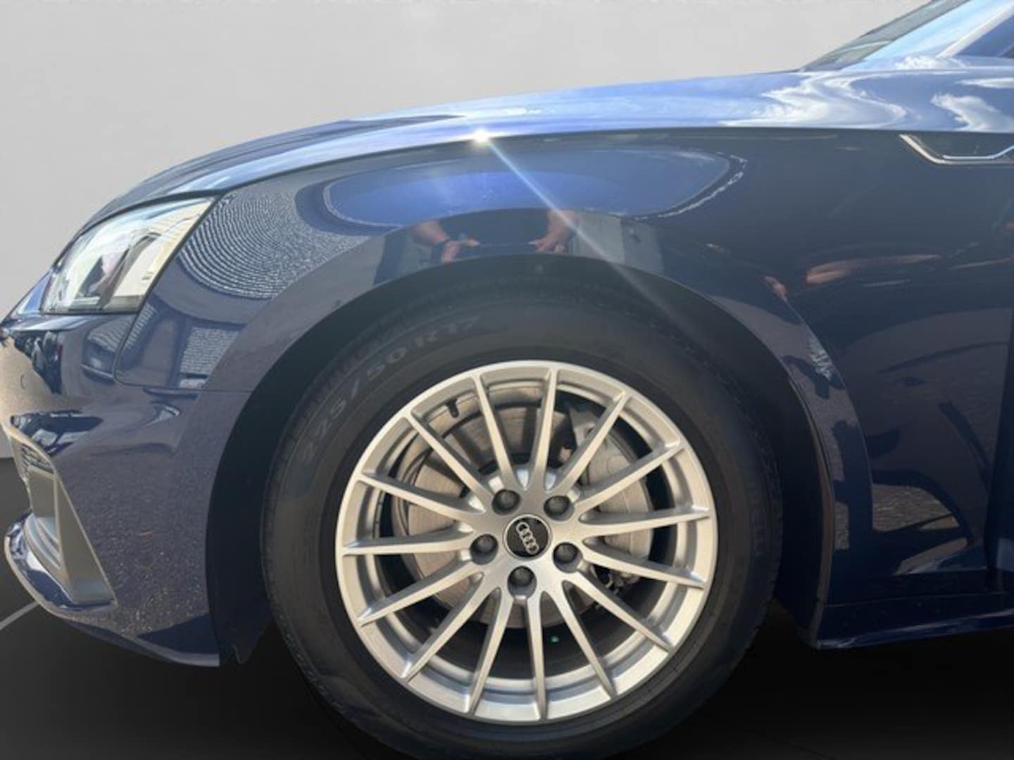 Bild über Audi A5 Sportback 40 TFSI S tronic - für weitere Informationen kontaktieren Sie den Audi Partner