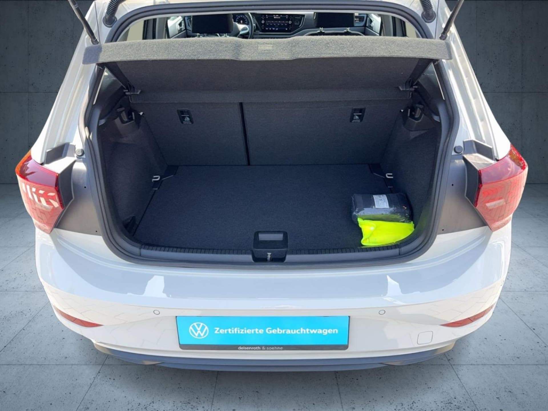 Volkswagen Polo Active