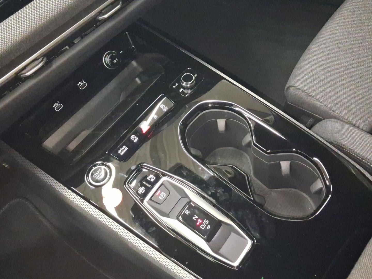 Bild über Audi A5 Limousine TFSI S tronic - für weitere Informationen kontaktieren Sie den Audi Partner