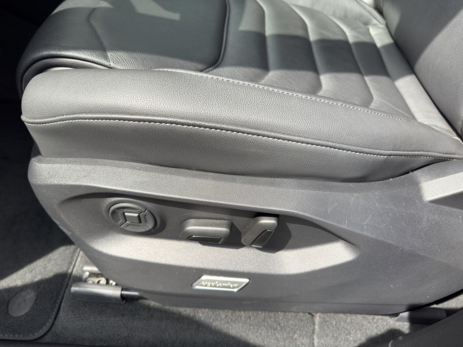 Volkswagen Touareg – Bild 15