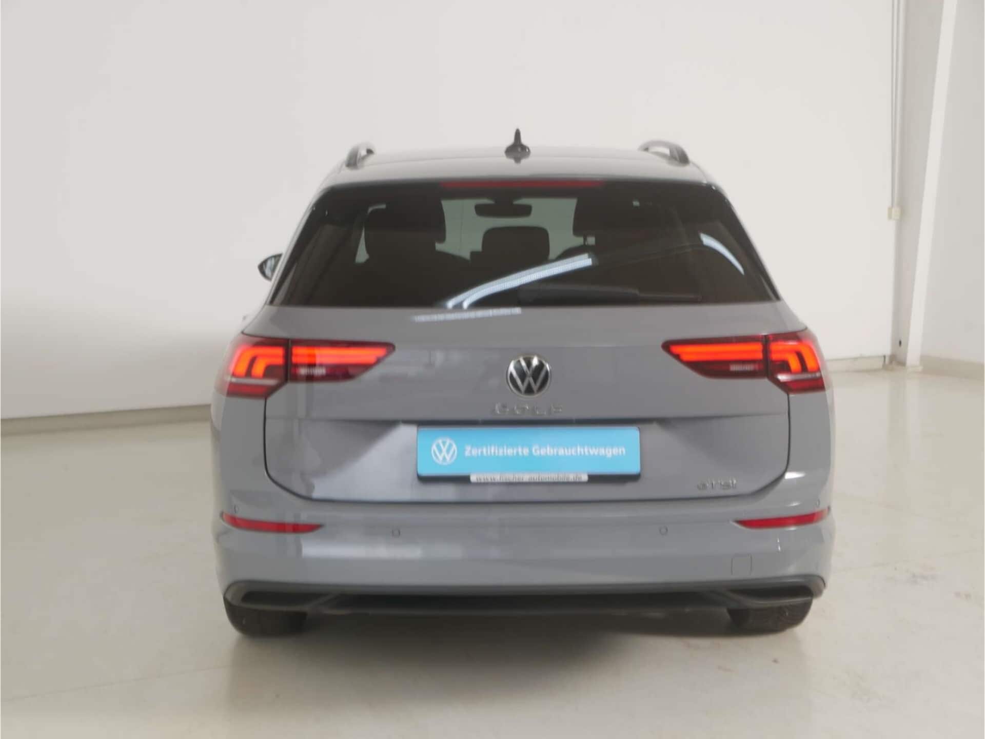 Volkswagen Golf Variant Life