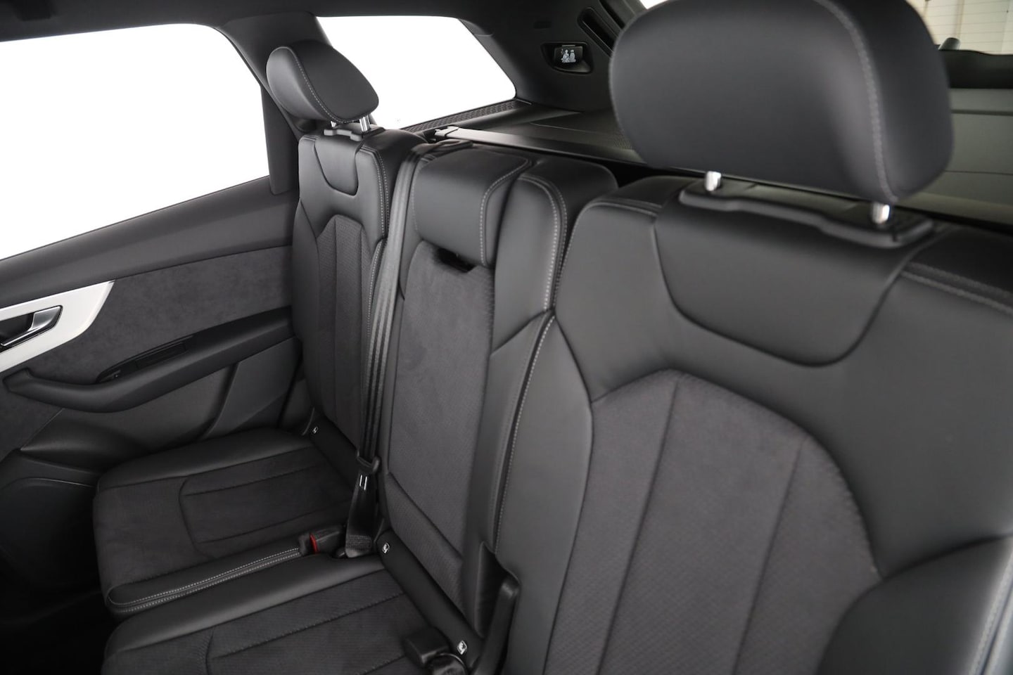 Bild über Audi Q7 SUV S line business TFSI quattro 250 kW tiptronic - für weitere Informationen kontaktieren Sie den Audi Partner