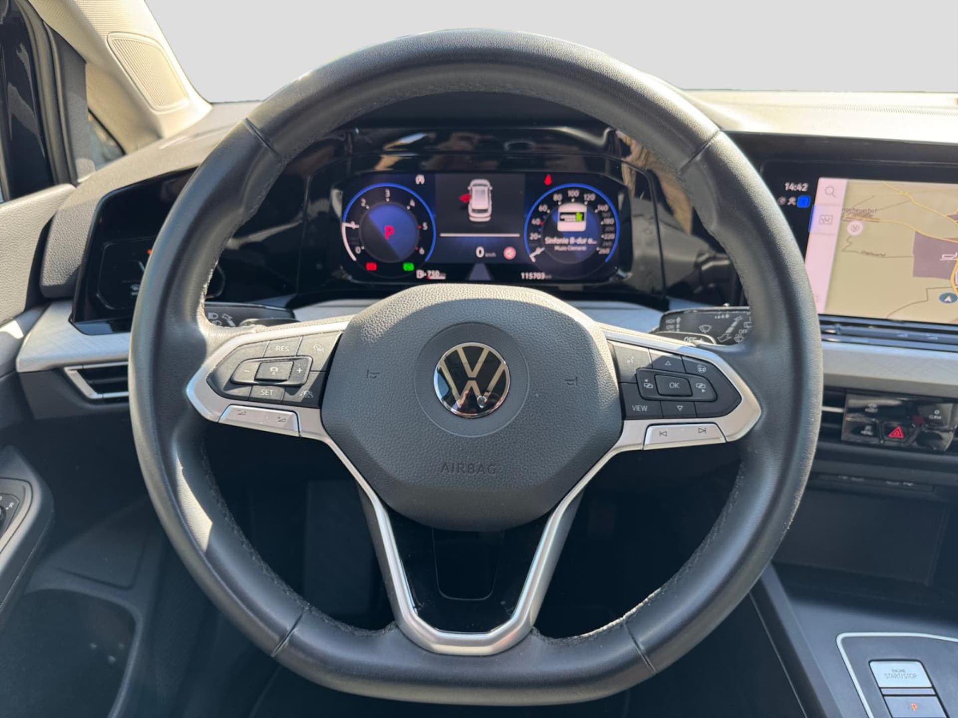 Volkswagen Golf Variant Life