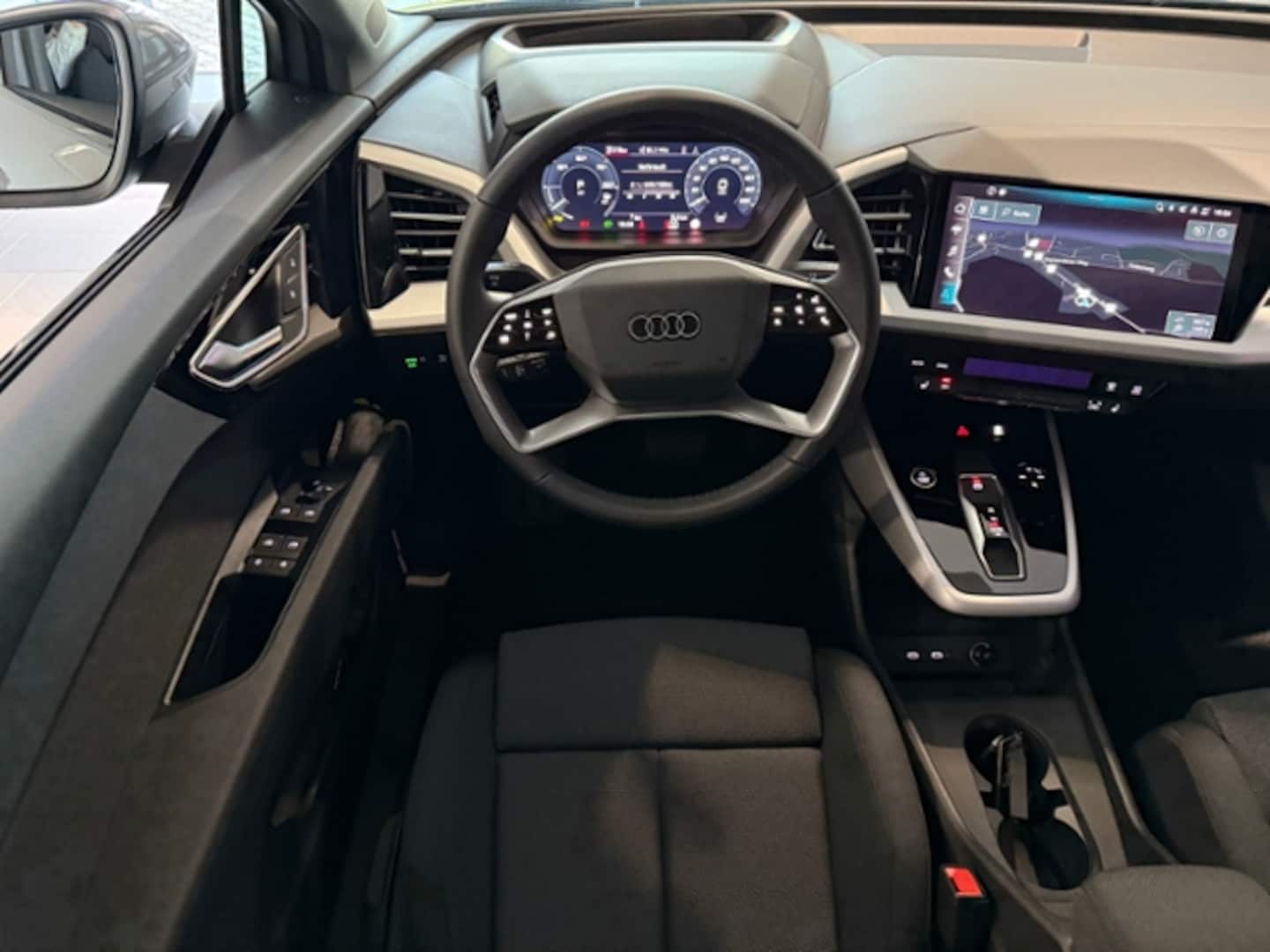 Bild über Audi Q4 e-tron 40 e-tron - für weitere Informationen kontaktieren Sie den Audi Partner