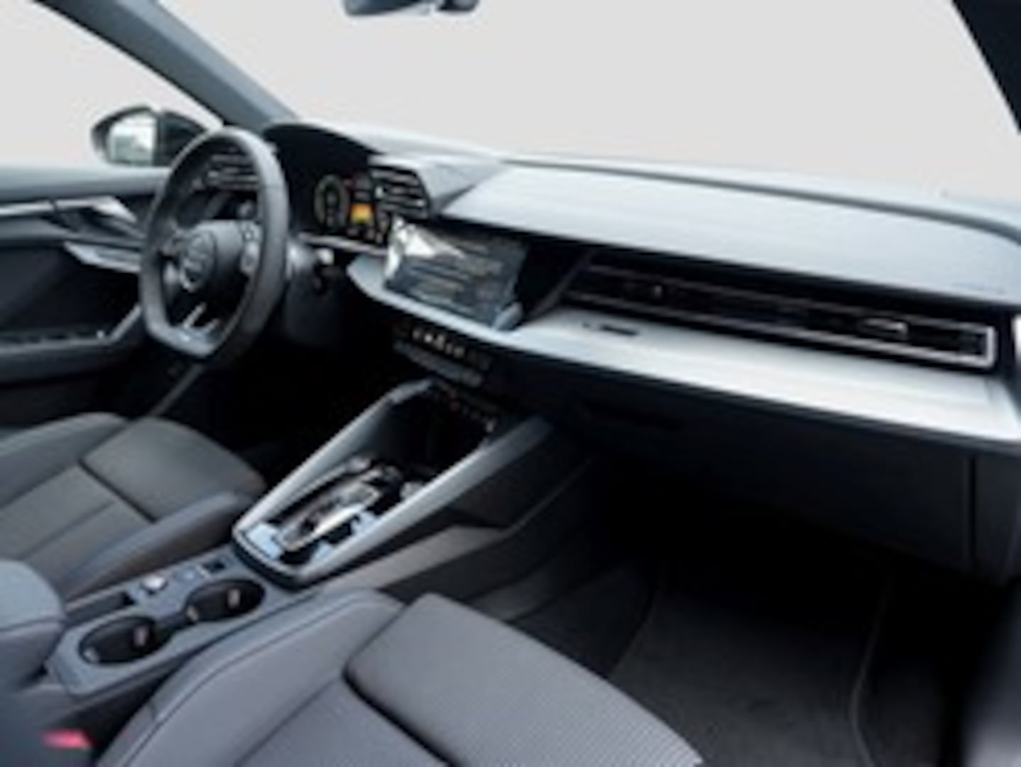 Bild über Audi A3 Sportback TFSI e TFSI e 150 kW S tronic - für weitere Informationen kontaktieren Sie den Audi Partner