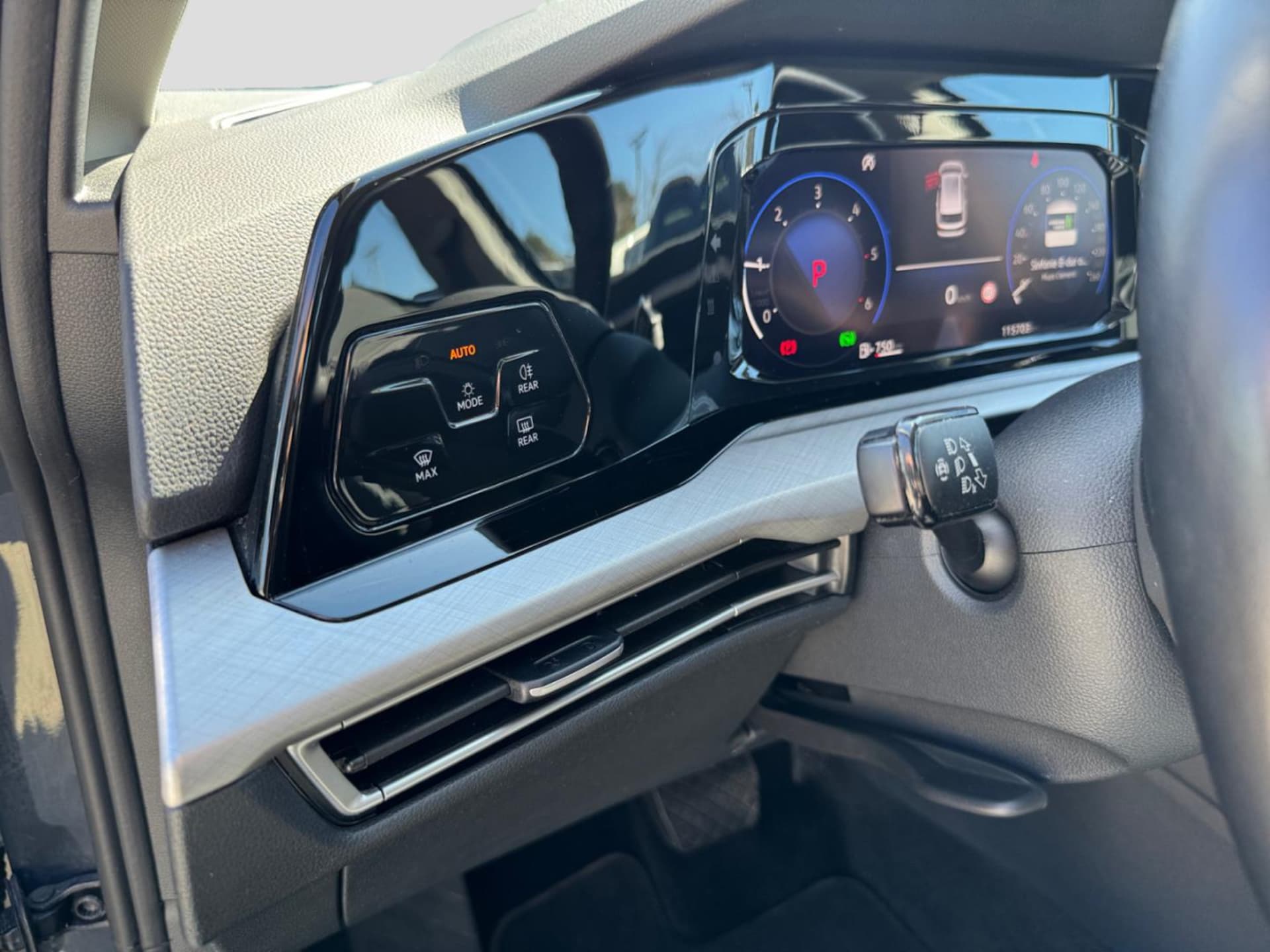 Volkswagen Golf Variant Life