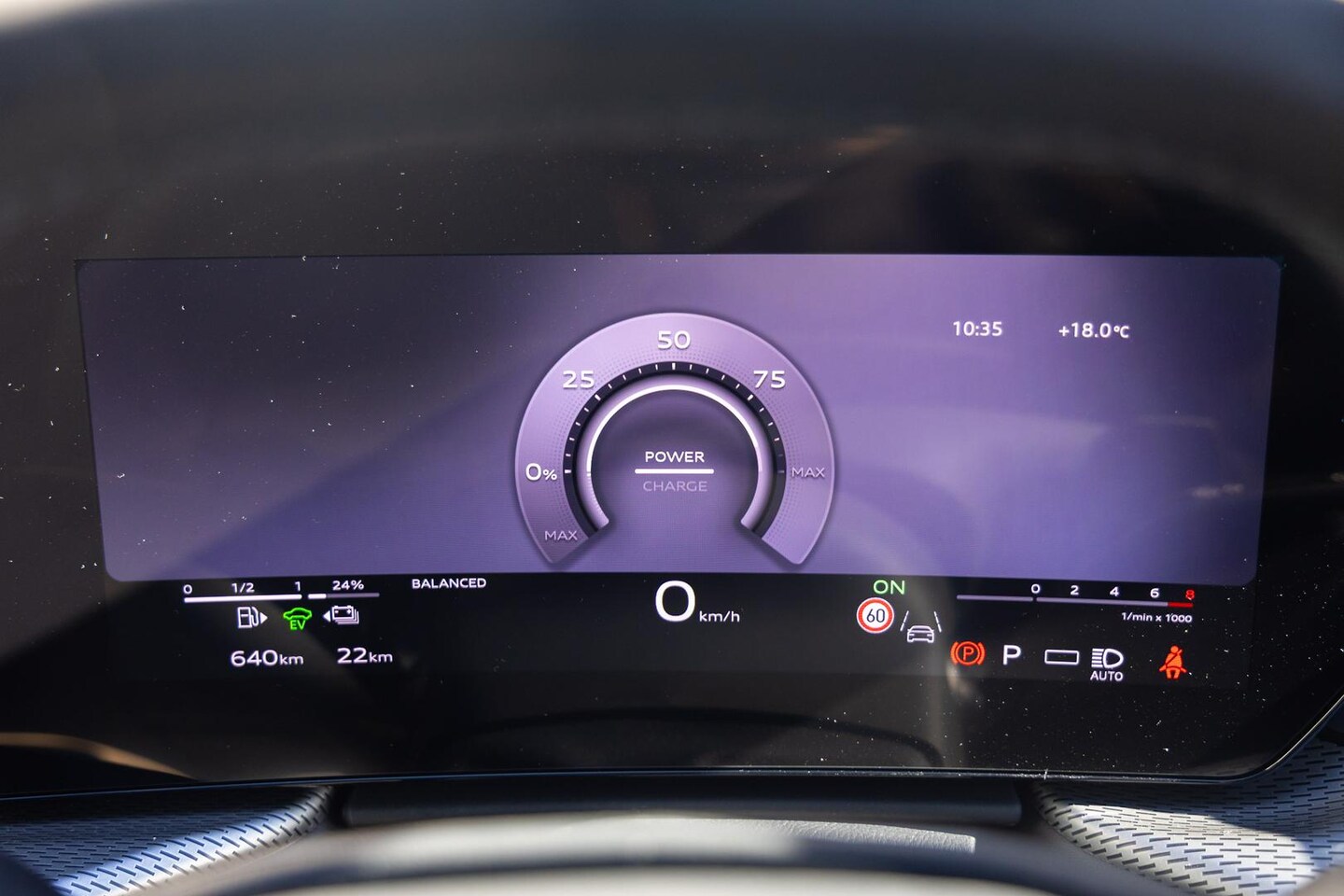 Image about Audi Q5 SUV e-hybrid quattro S tronic