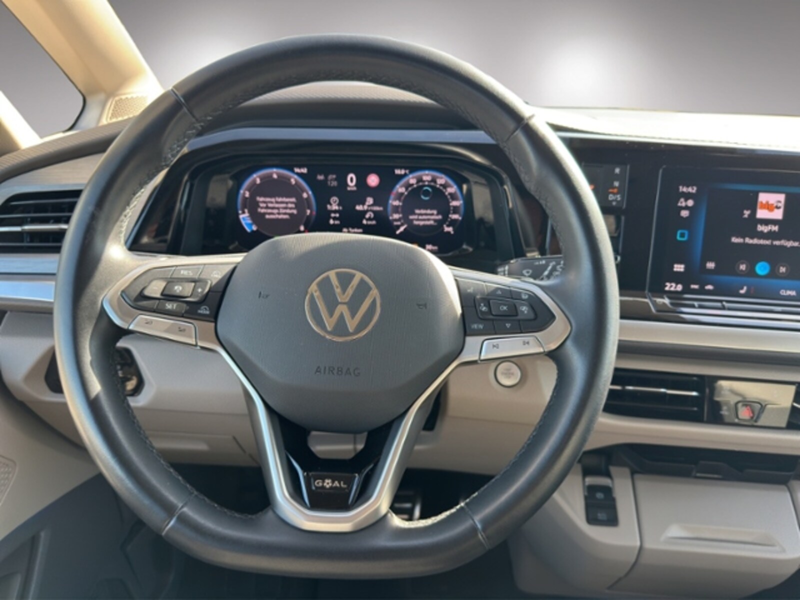 Volkswagen Multivan Langversion – Bild 11