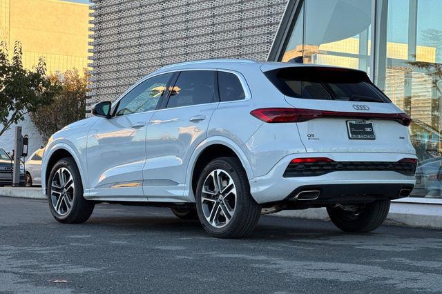 2025 Audi Q5 Premium - Photo 6