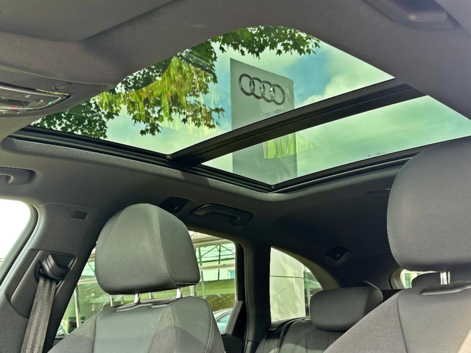 Audi A4 Avant S line