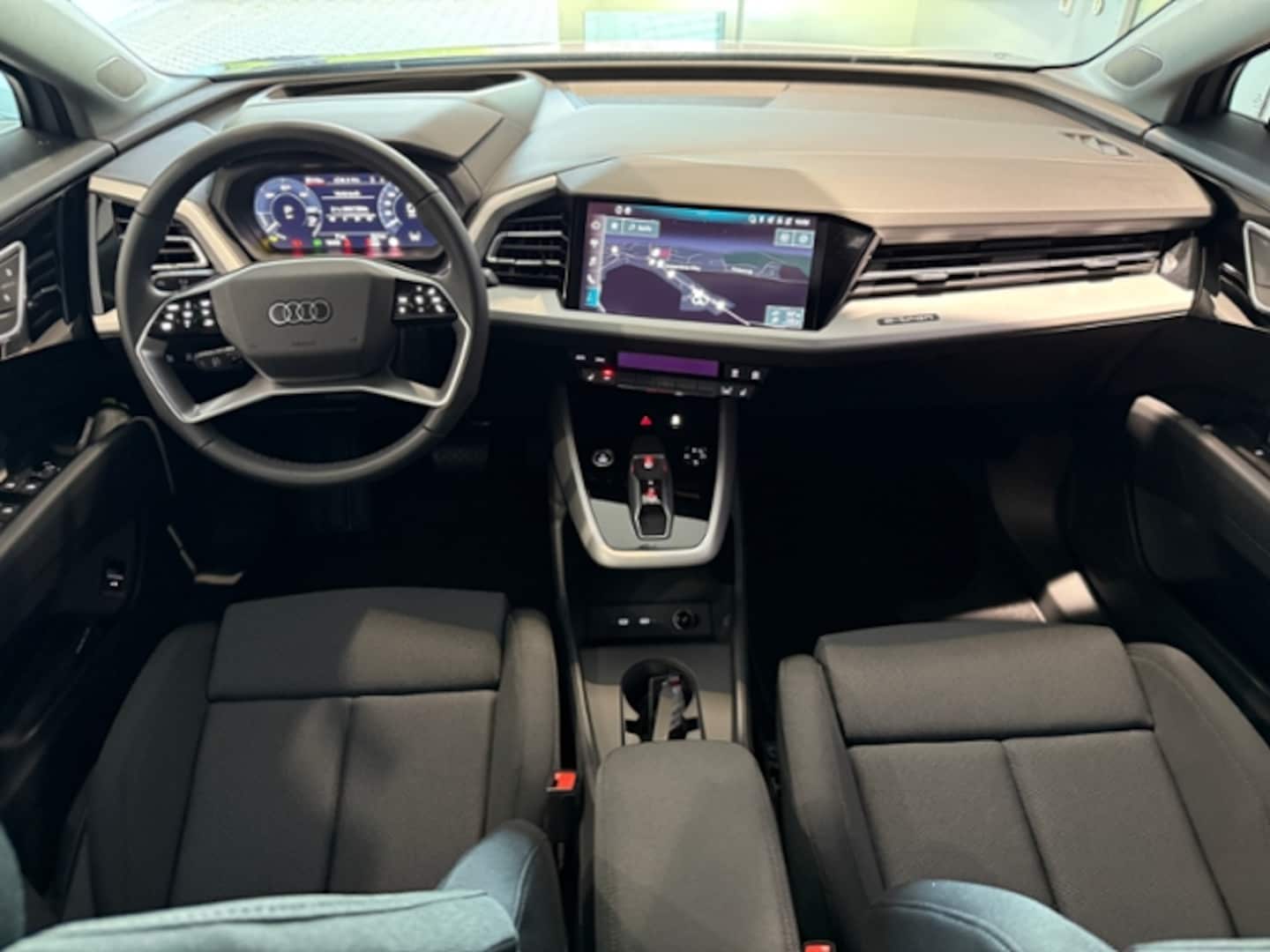 Bild über Audi Q4 e-tron 40 e-tron - für weitere Informationen kontaktieren Sie den Audi Partner