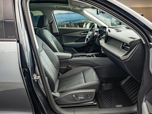 2026 Audi Q3 Base - Photo 35