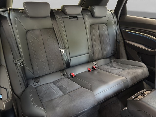Image about Audi Q8 e-tron S line 55 e-tron quattro