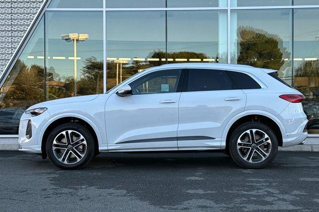 2025 Audi Q5 Premium - Photo 7