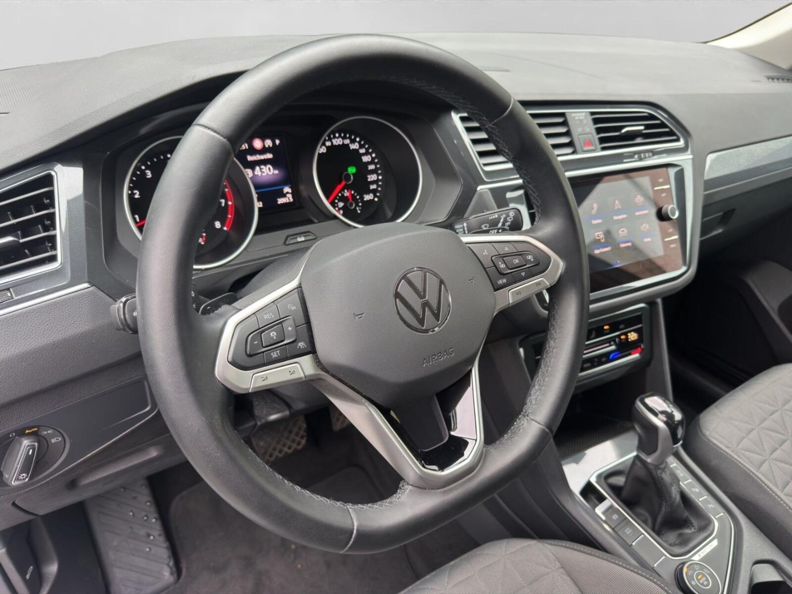Volkswagen Tiguan – Bild 9