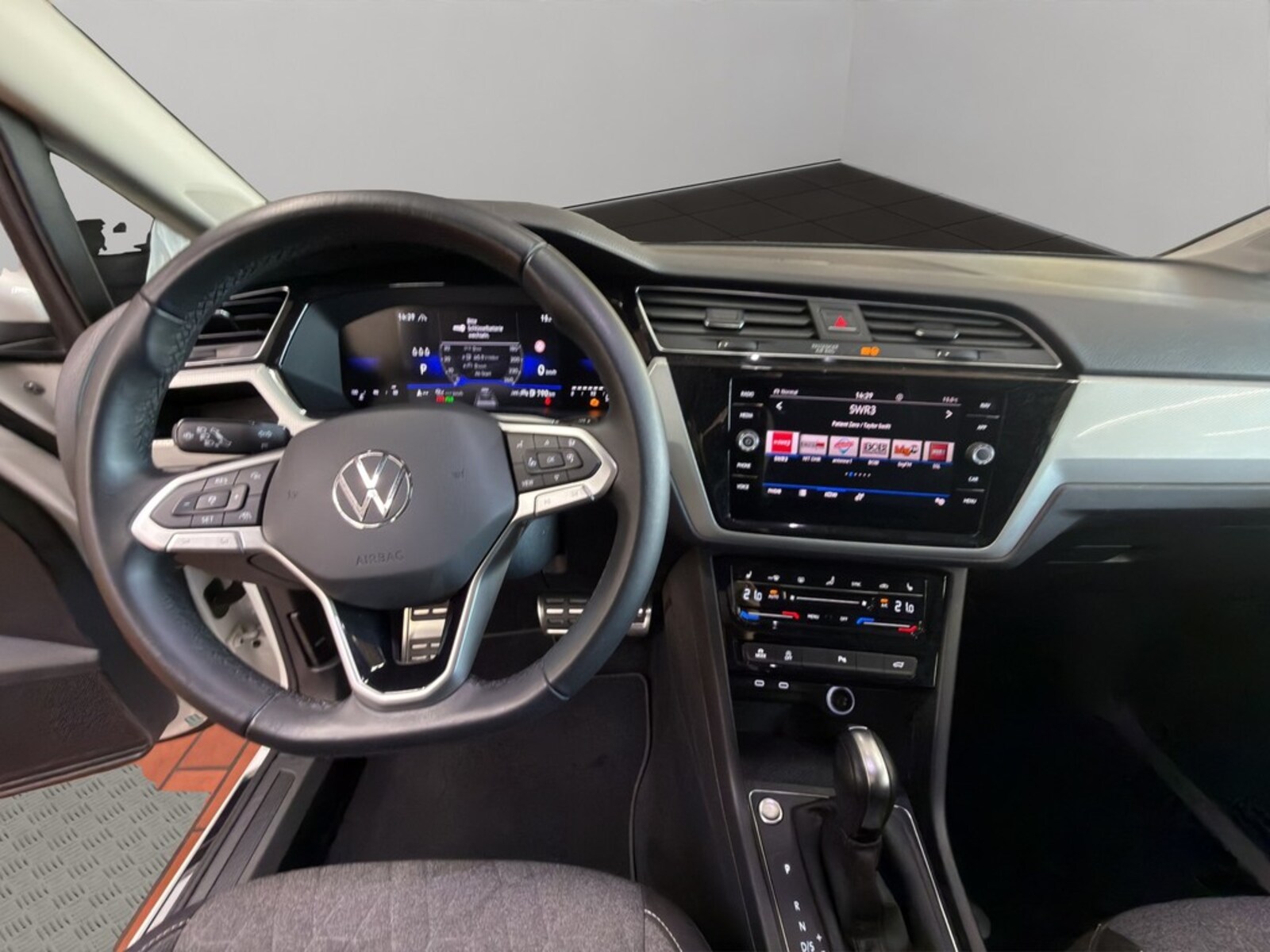 Volkswagen Touran – Bild 14