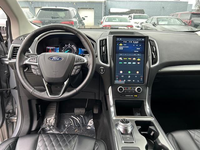 2024 Ford Edge Titanium - Photo 13