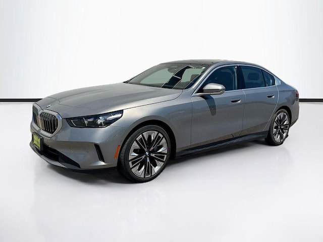 Photo of 2024 BMW 530i 