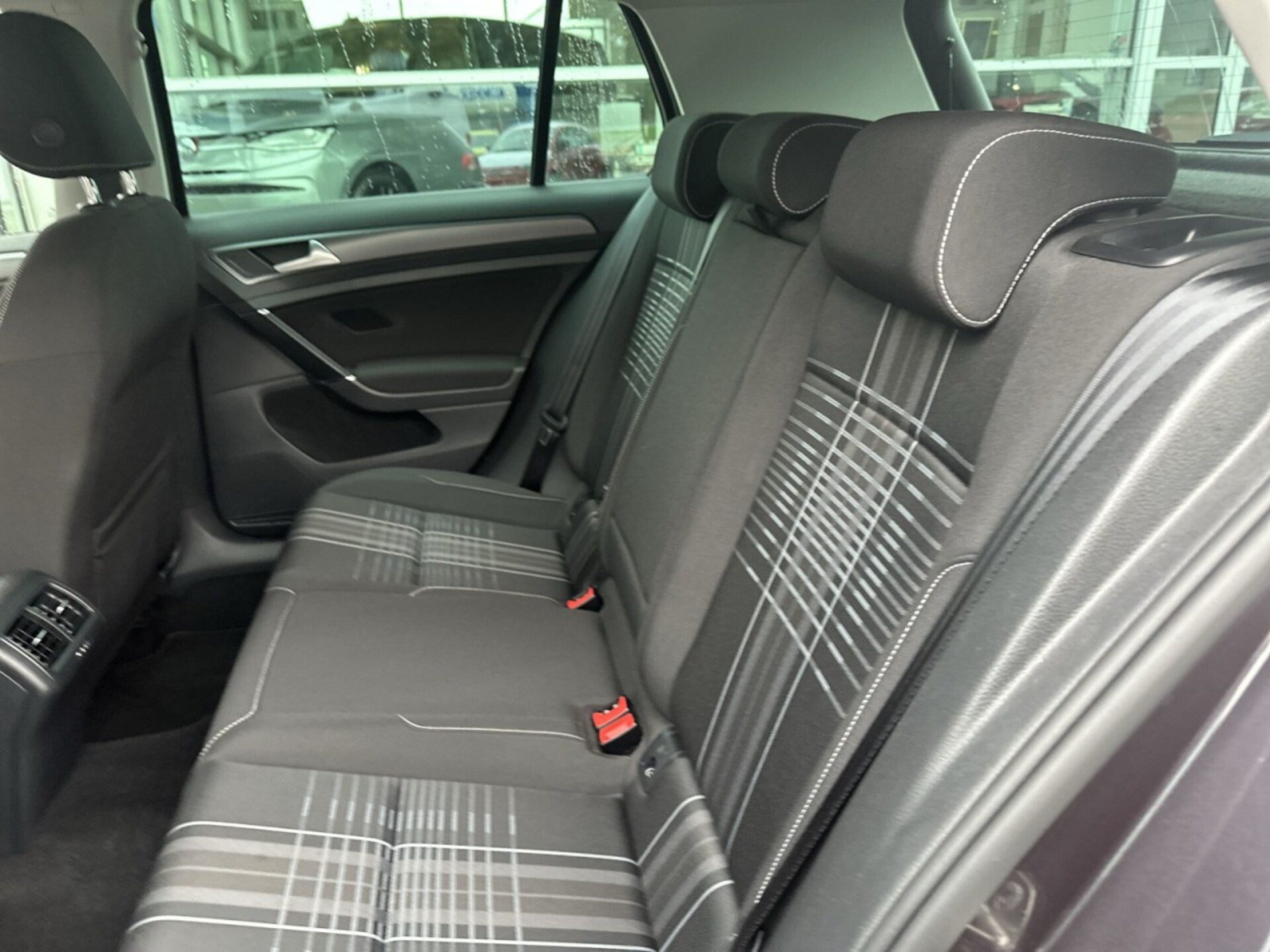 Volkswagen Golf LOUNGE
