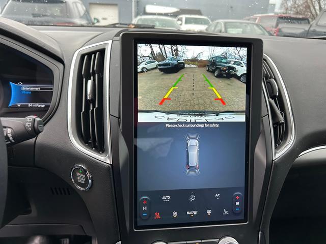 2024 Ford Edge Titanium - Photo 15