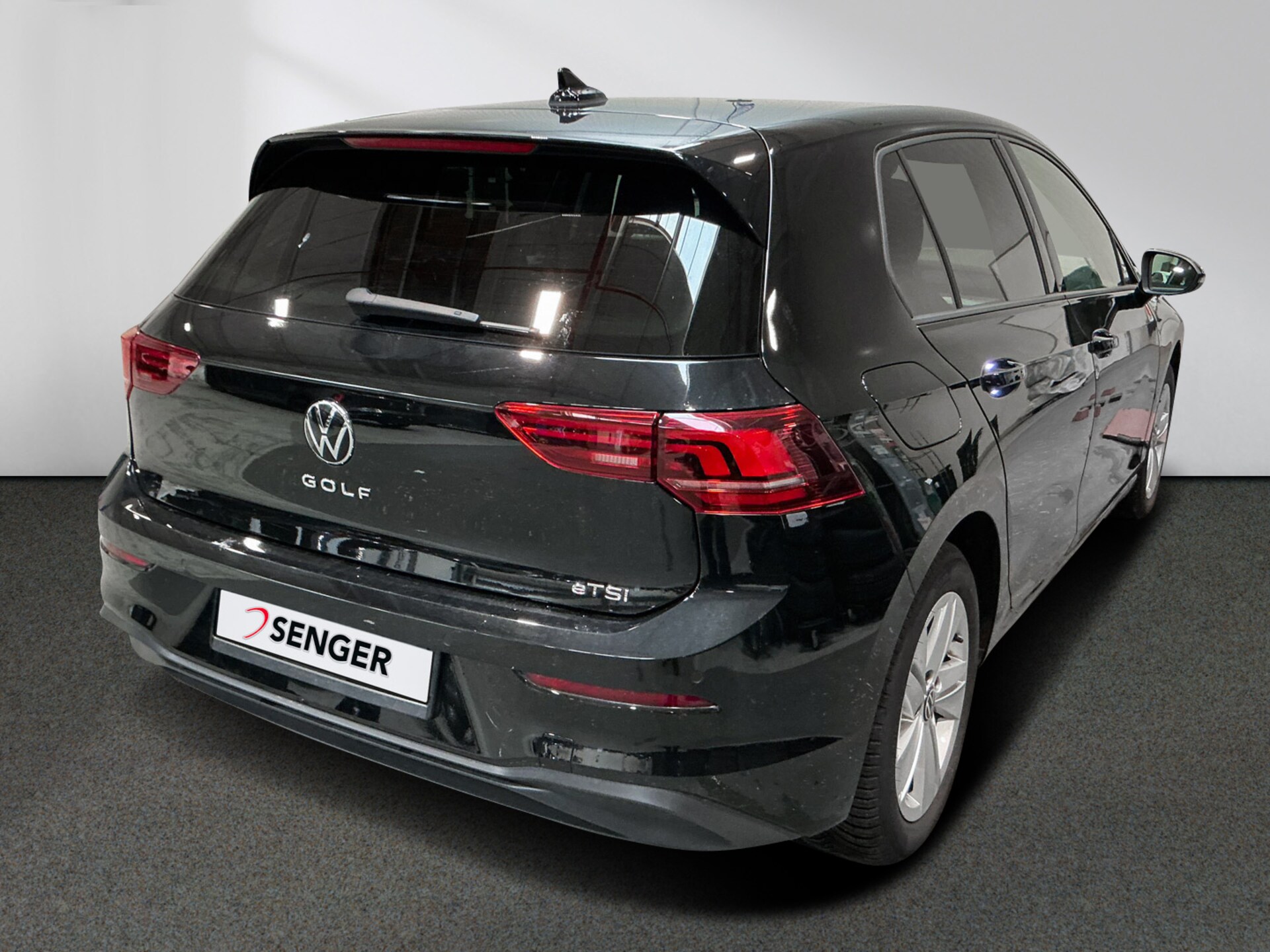 Volkswagen Golf Life