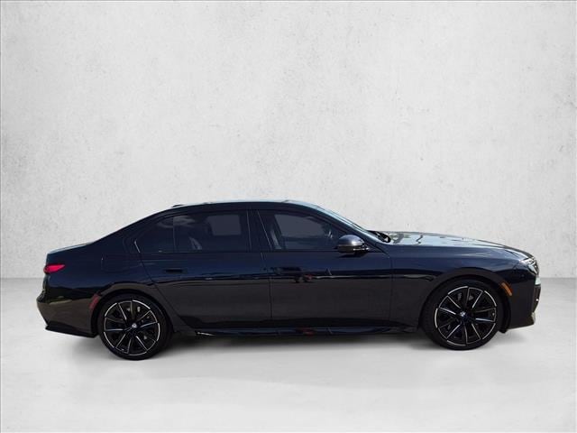 2023 BMW 740