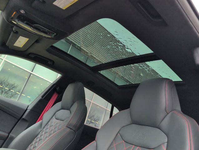 2026 Audi SQ8 Prestige - Photo 18