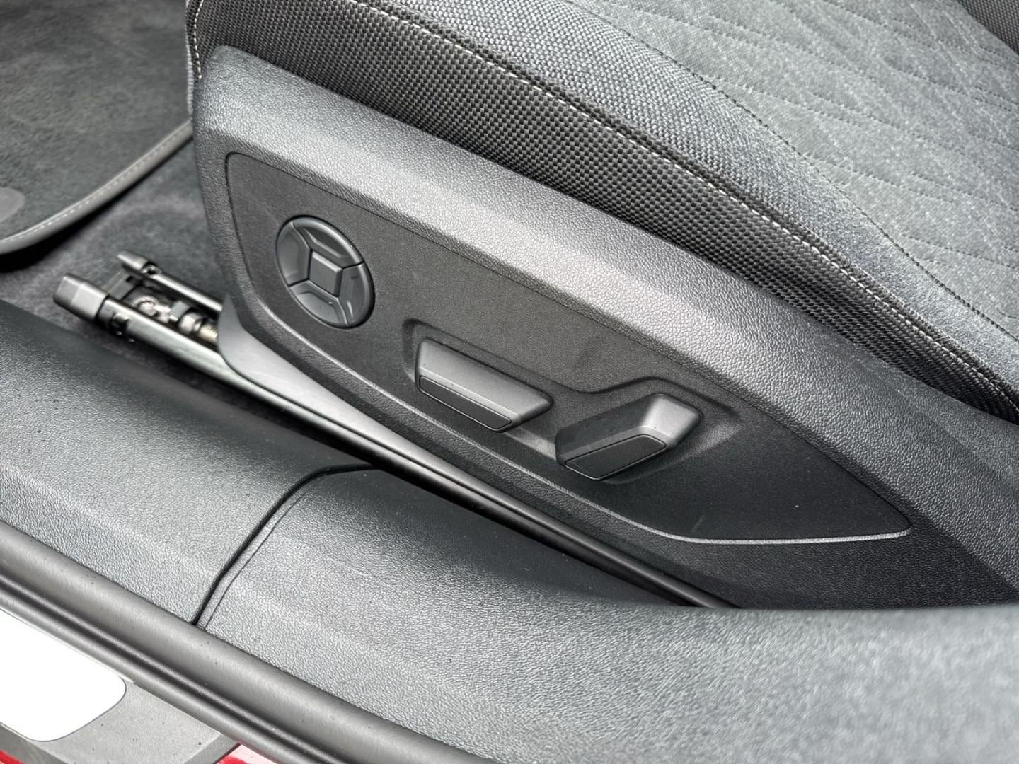 Bild über Audi A5 Avant TDI quattro 150 kW S tronic - für weitere Informationen kontaktieren Sie den Audi Partner