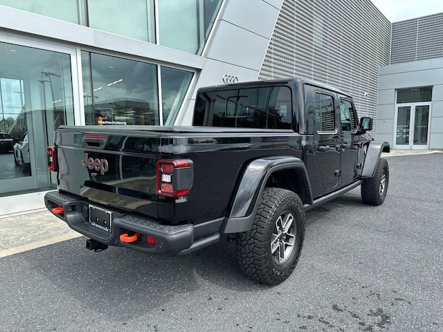 2025 Jeep Gladiator