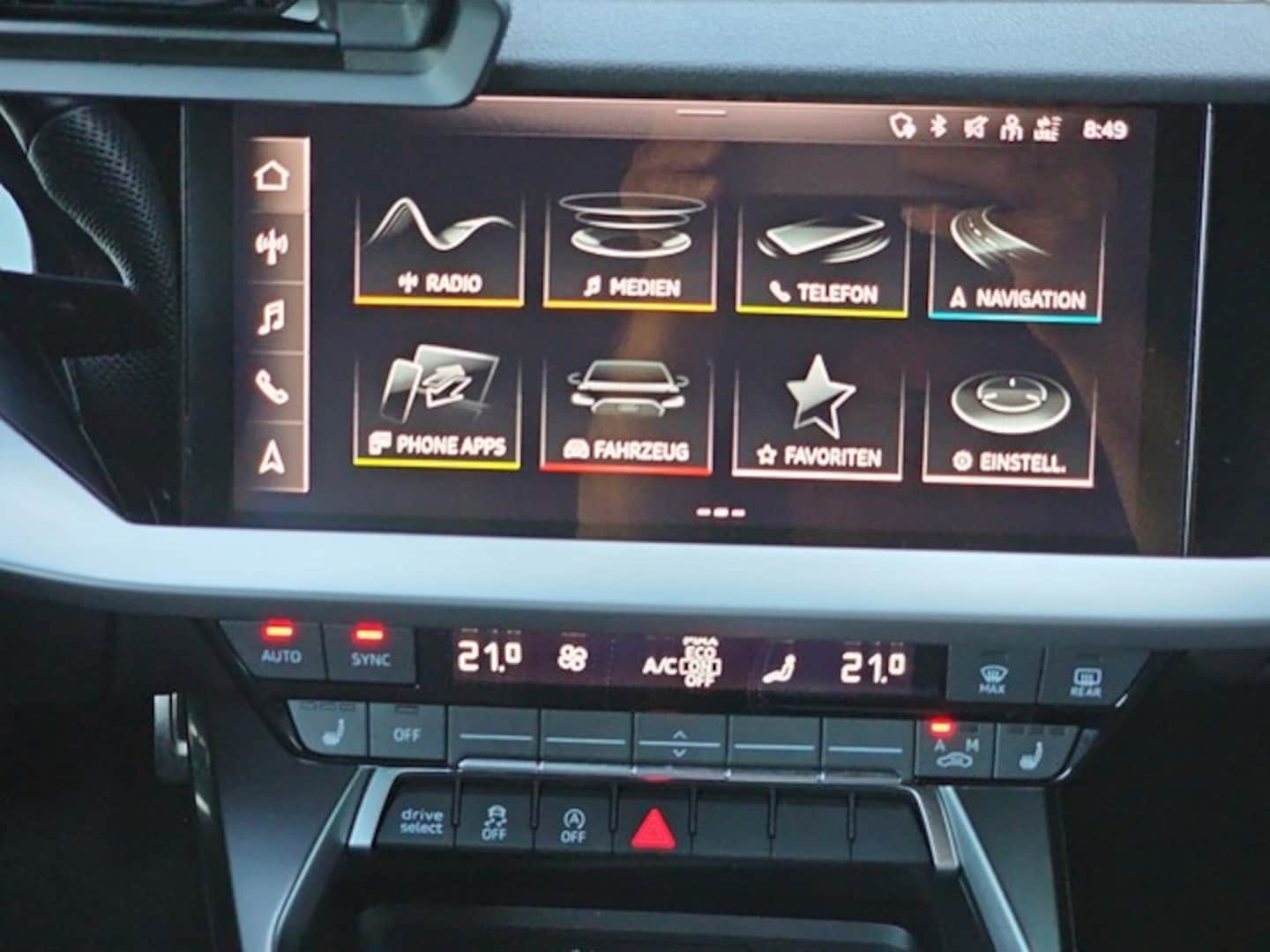 Bild über Audi S3 Sportback TFSI quattro S tronic - für weitere Informationen kontaktieren Sie den Audi Partner