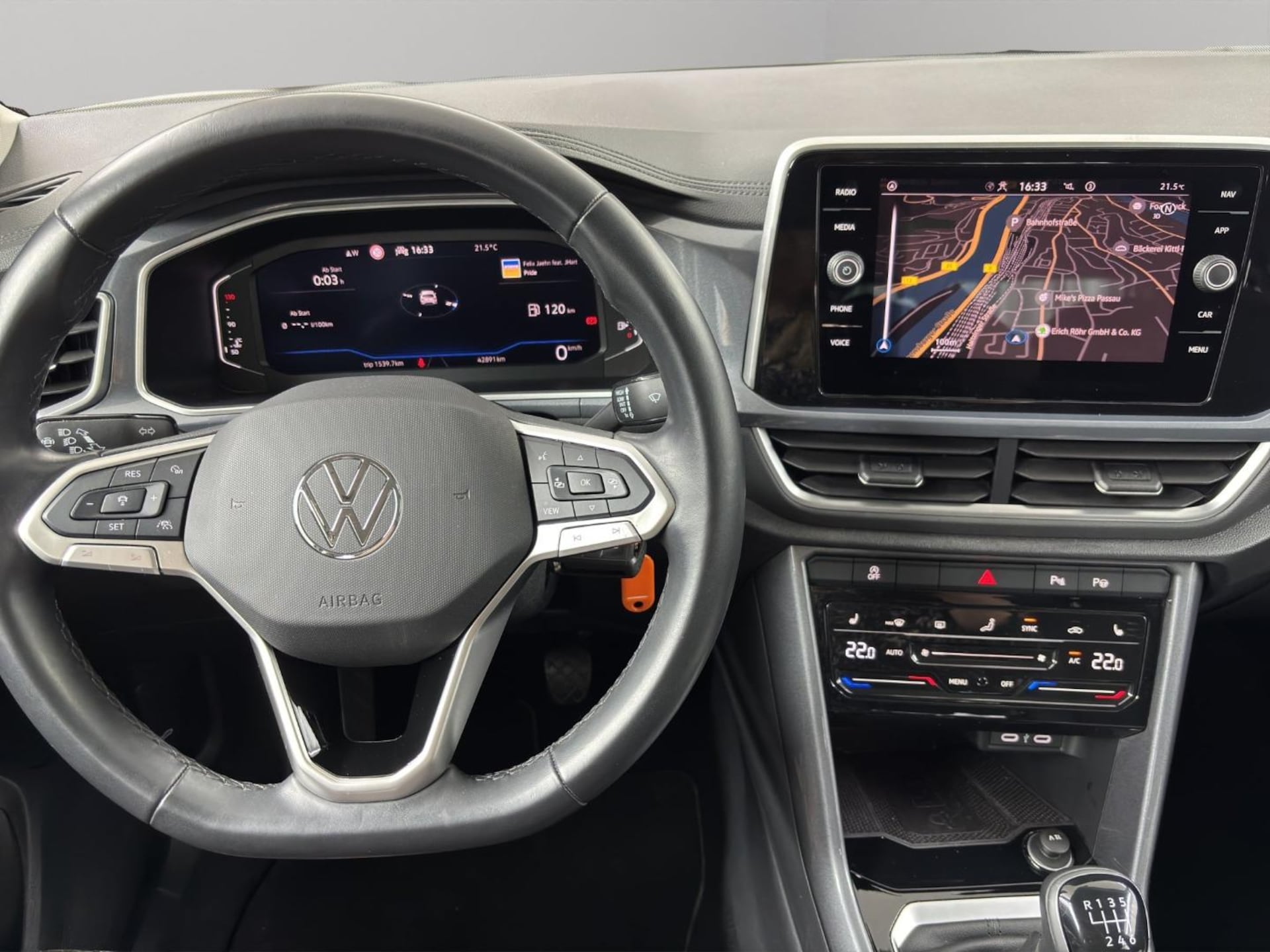 Volkswagen T-Roc Style
