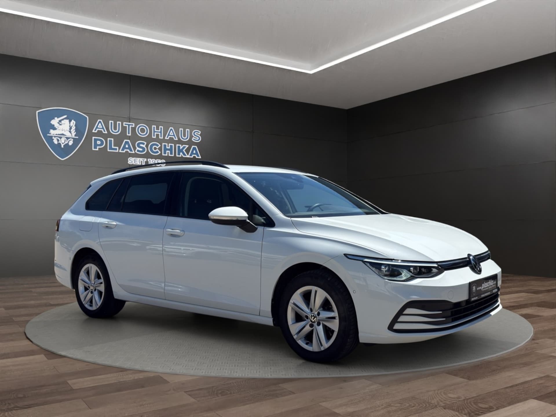 Volkswagen Golf Variant Life
