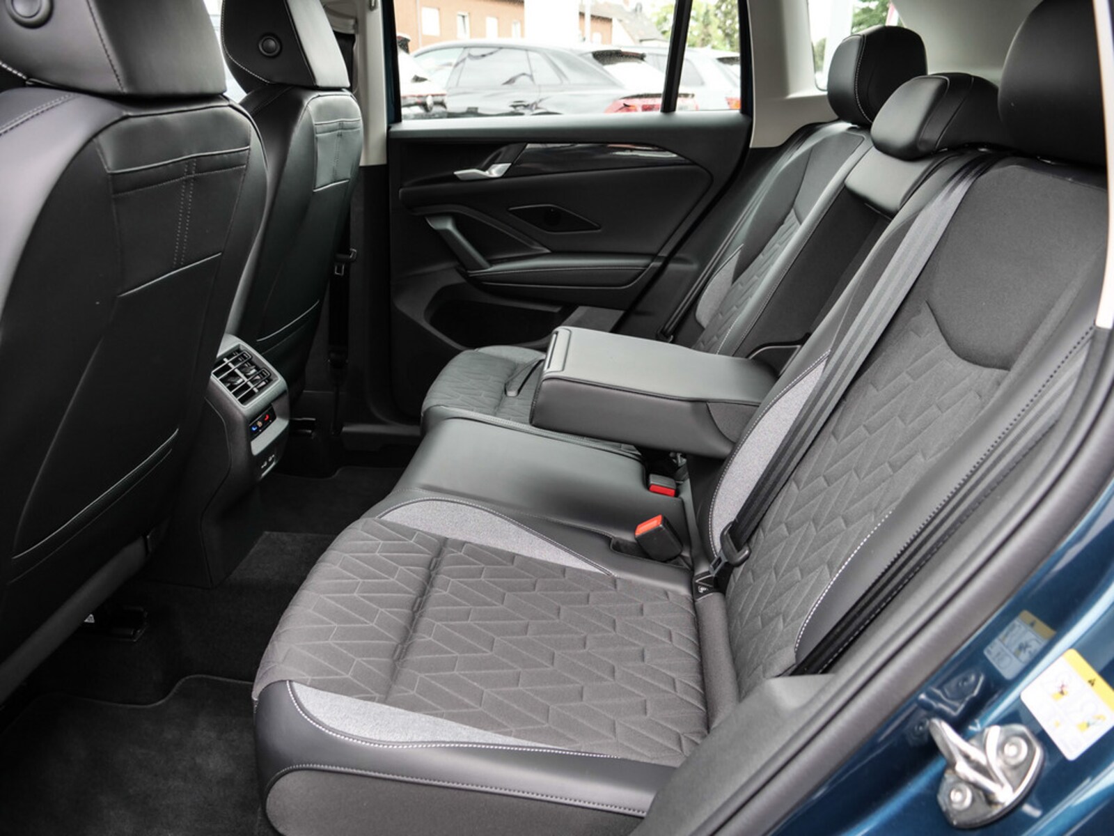 Volkswagen Tiguan – Bild 10