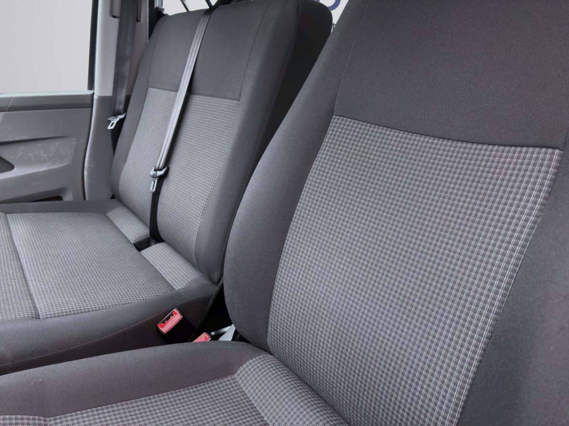 Volkswagen T6.1 Transporter Kombi kurzer Radstand