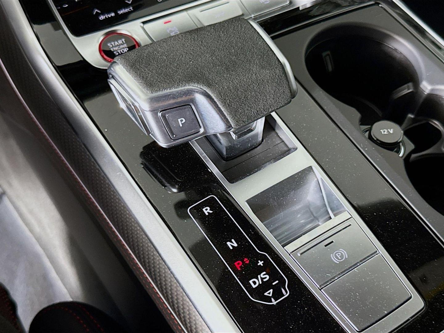 2025 Audi RS Q8 Base - Photo 17