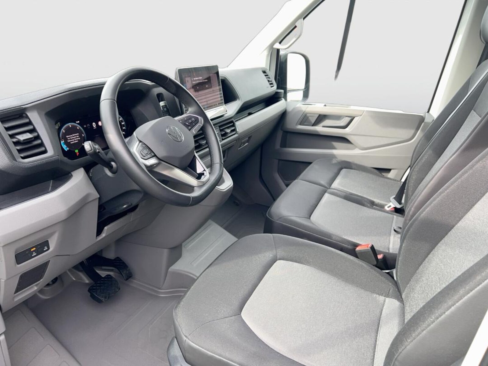 Volkswagen Crafter Kasten mittlerer Radstand – Bild 9