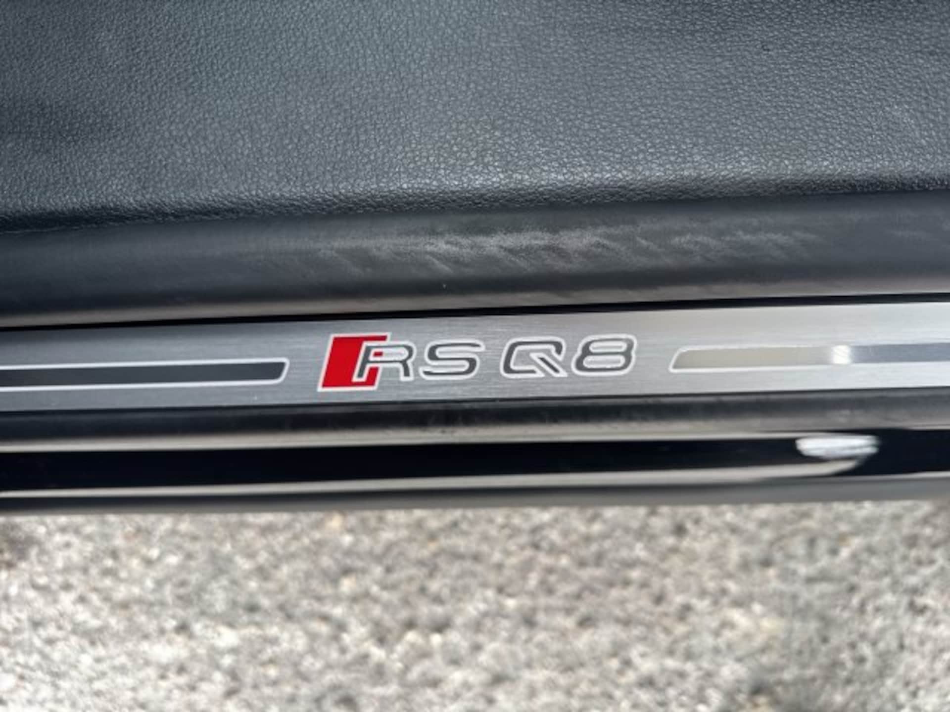 Audi RS Q8 SUV