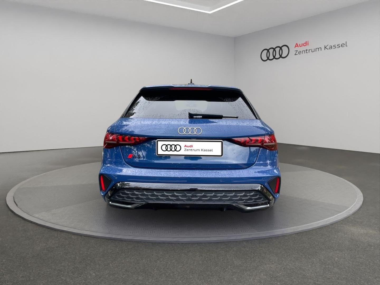 Bild über Audi A3 Sportback S line 35 TFSI S tronic - für weitere Informationen kontaktieren Sie den Audi Partner