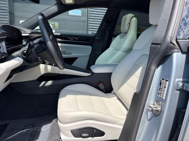 2025 Porsche Macan Electric