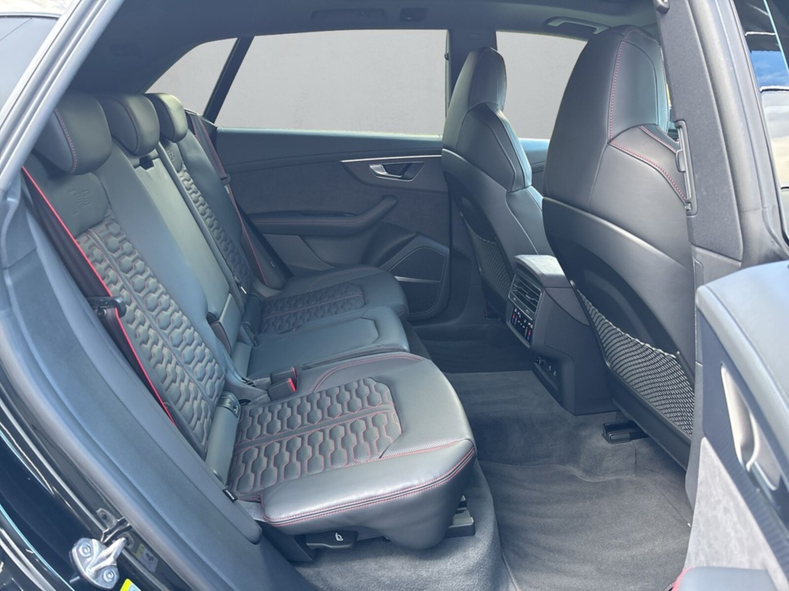 Audi RS Q8 – Bild 12