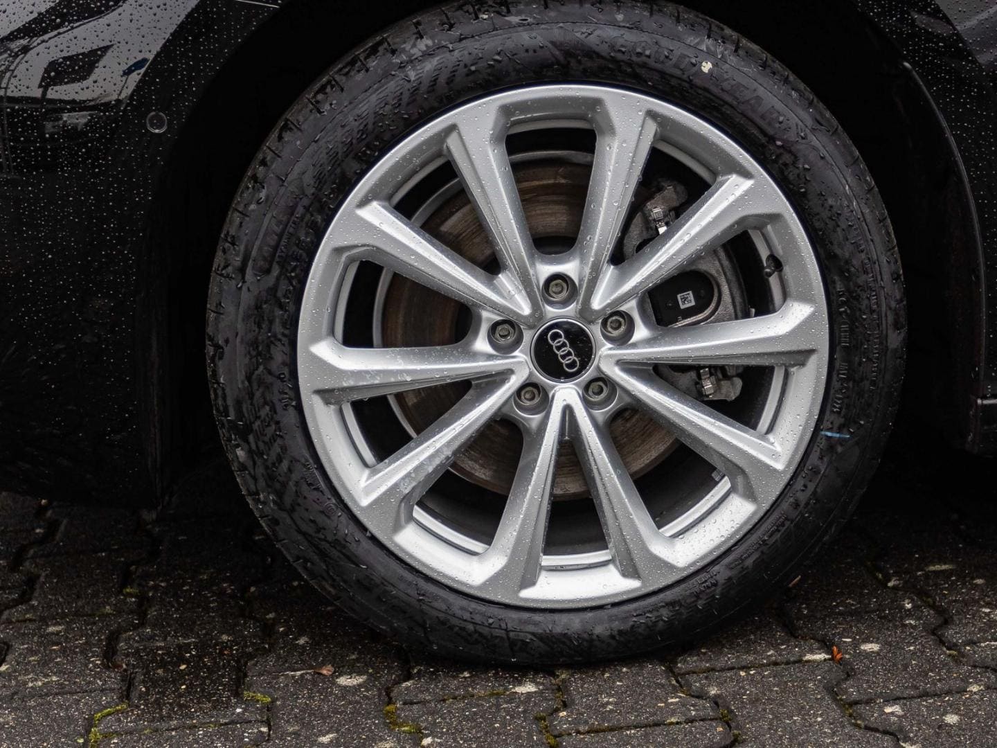 Bild über Audi A5 Avant TDI 150 kW S tronic - für weitere Informationen kontaktieren Sie den Audi Partner