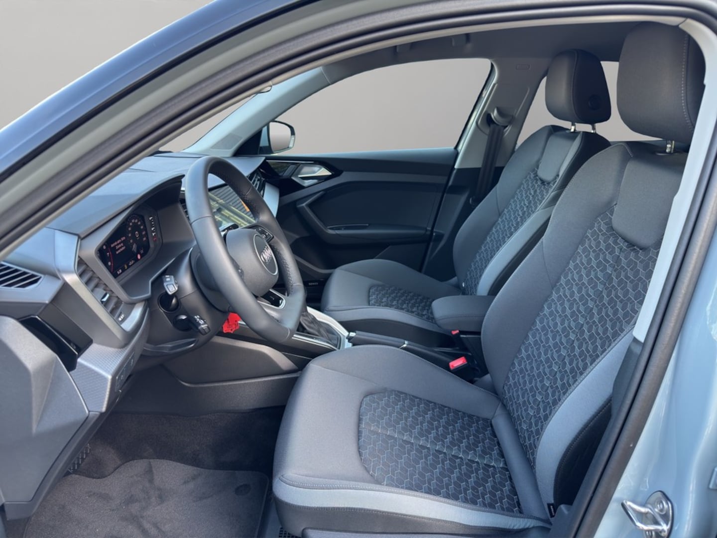 Bild über Audi A1 Sportback S line 25 TFSI S tronic - für weitere Informationen kontaktieren Sie den Audi Partner