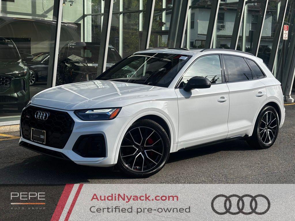 2023 Audi SQ5 Premium Plus's photo