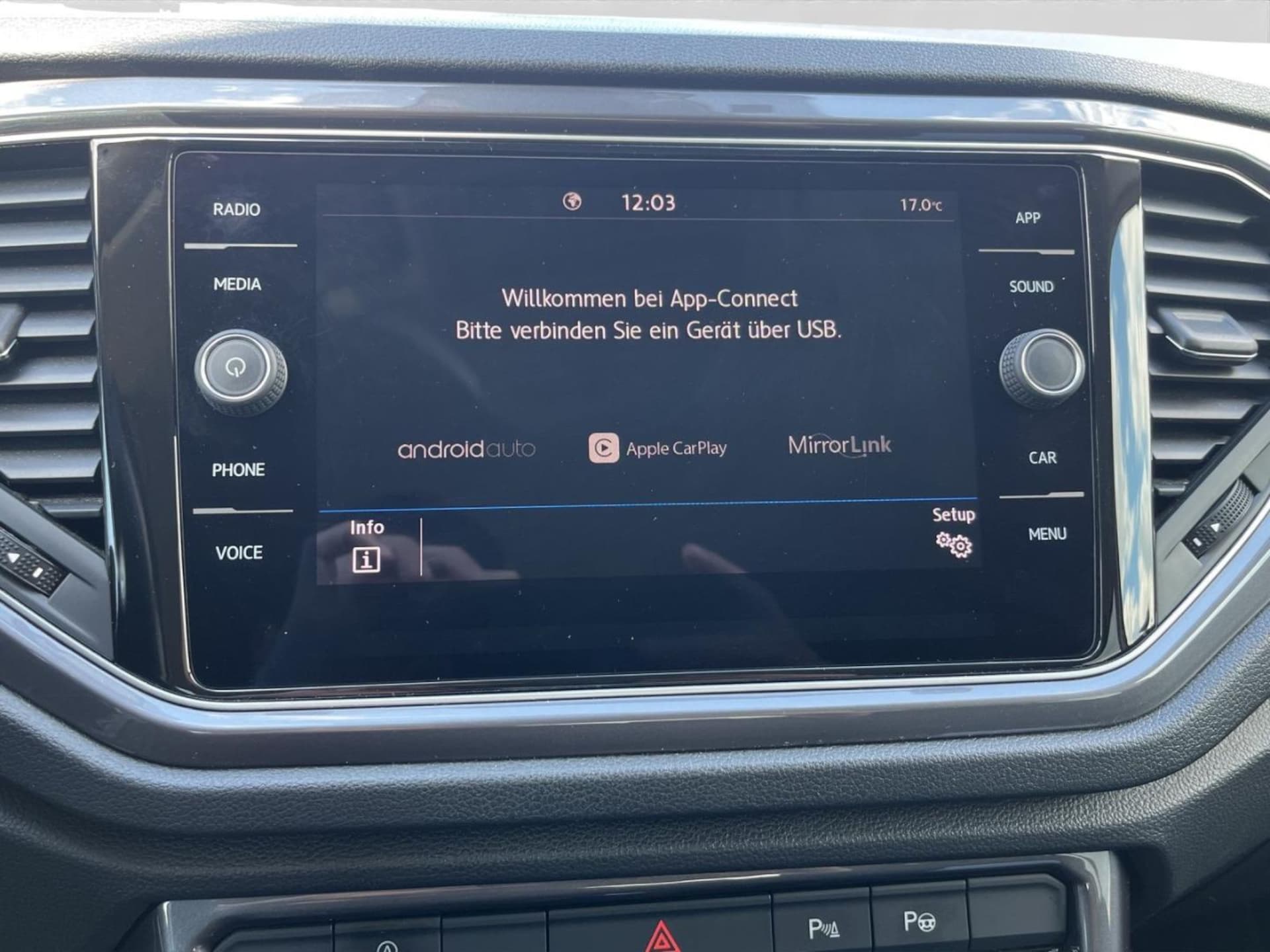 Volkswagen T-Roc IQ.DRIVE