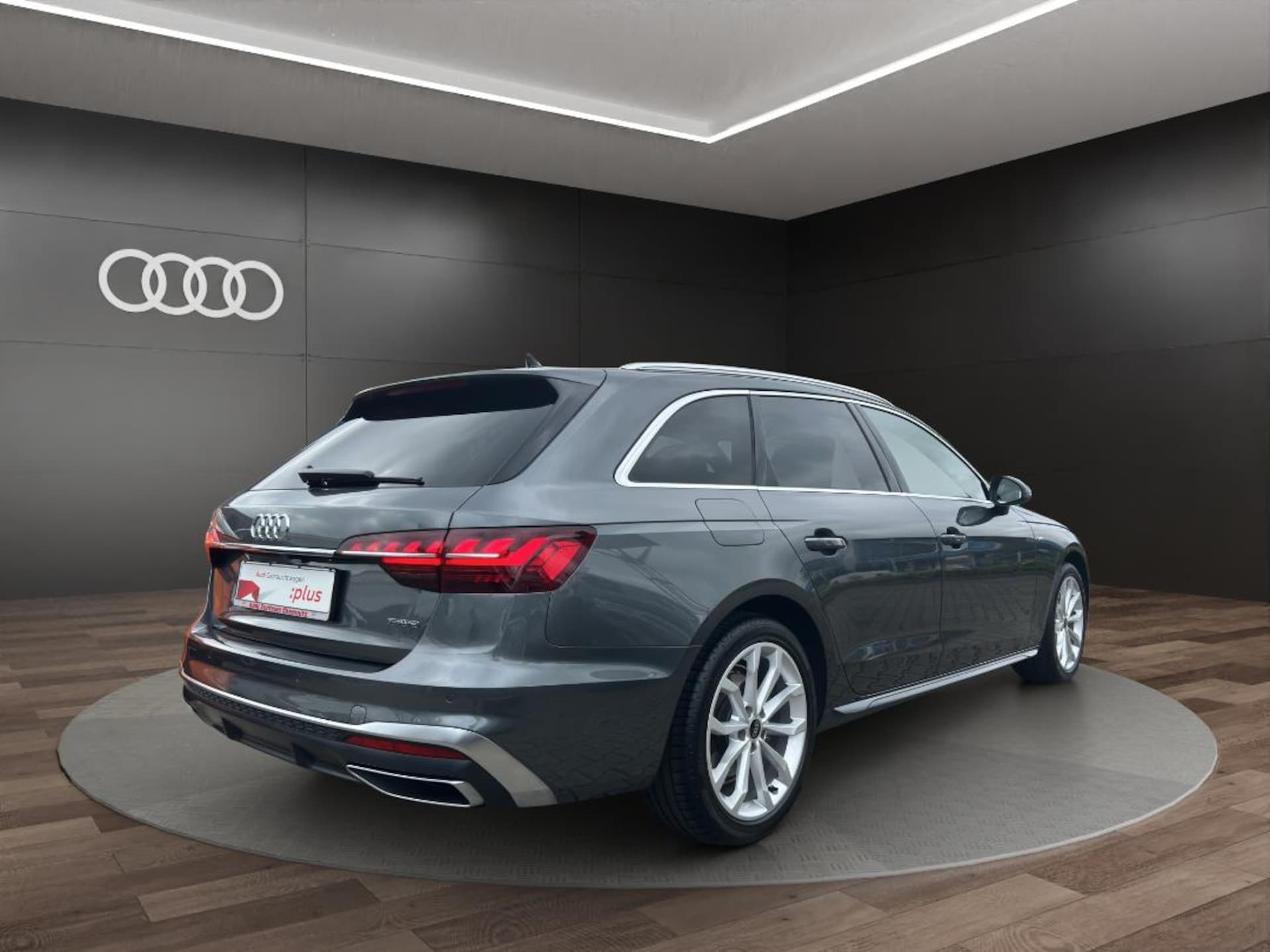 Audi A4 Avant S line
