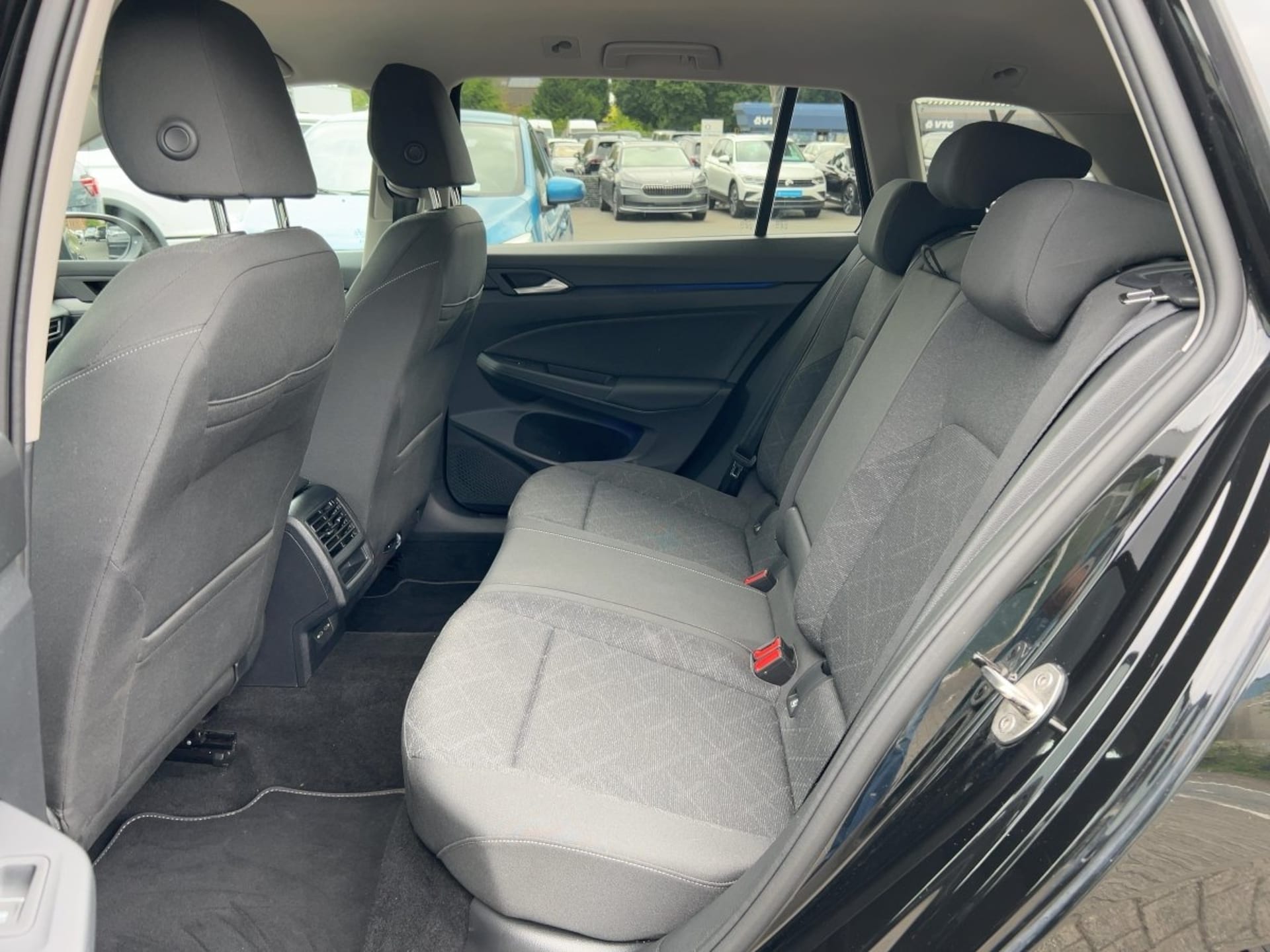Volkswagen Golf Variant Life