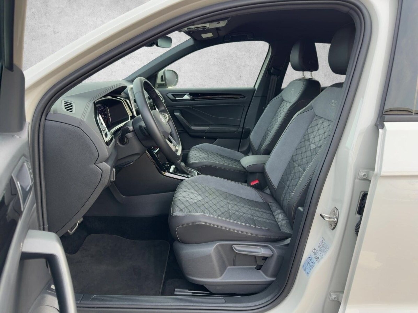 Volkswagen T-Roc – Bild 9