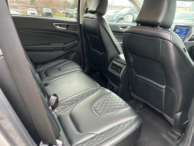 2024 Ford Edge Titanium - Photo 24