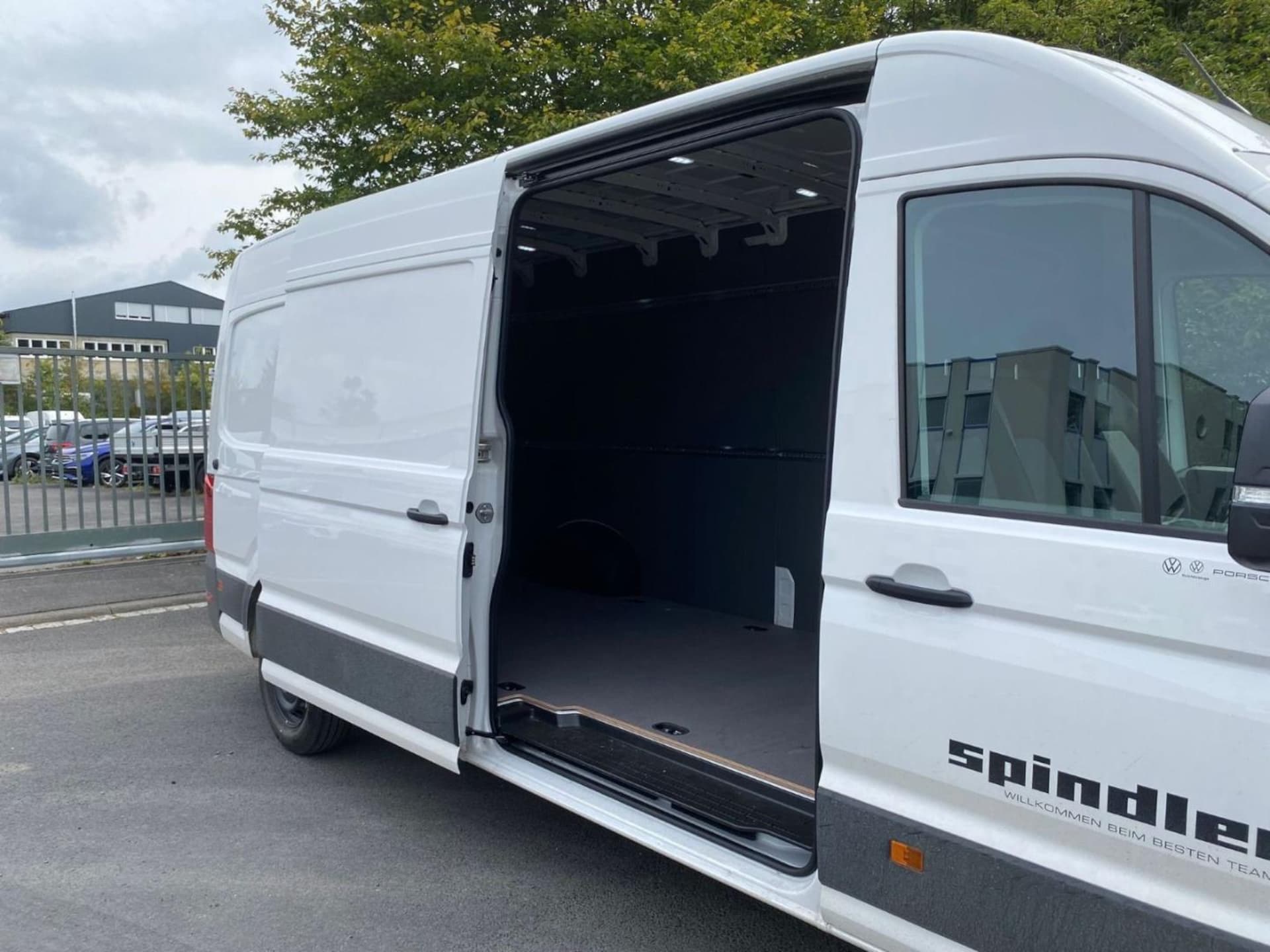 Volkswagen Crafter Kasten langer Radstand