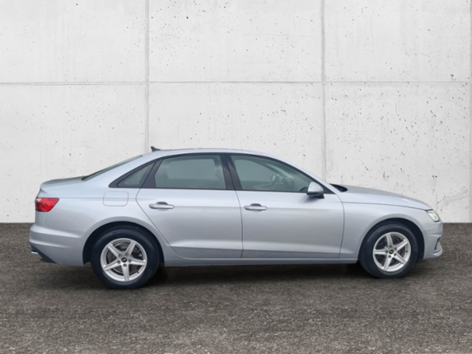 Audi A4 Limousine